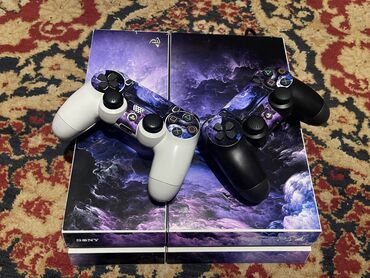 PS4 (Sony PlayStation 4): Продаю PS4 Прошитая 23 игр уже есть 1TB память Домашние