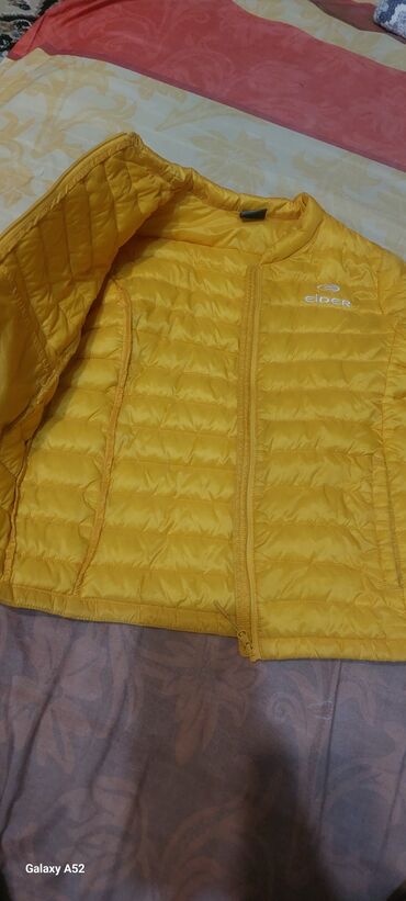 Верхняя одежда: Куртка 1000 сом тонкий пух на осень 7-8лет обувь ортопедический 34раз — 3