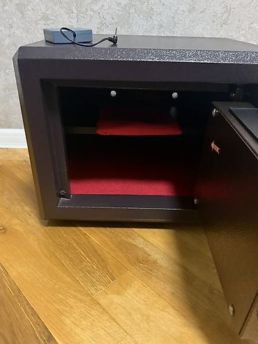 Seyflər: Seyf “CeqSafe 3D-400” Model: 3D-400 Ölçü:H400W380D330 Çəki:46kq — 3