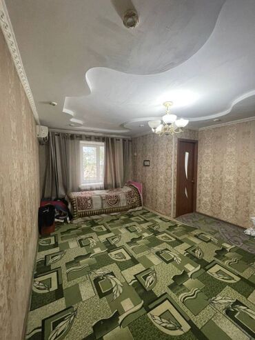 квартира бишкек шлагбаум: 1 комната, 30 м², Индивидуалка, 2 этаж, Старый ремонт