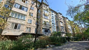 ищу квартиру дордой рынок рядом: 3 бөлмө, 58 кв. м, 104-серия, 4 кабат, Косметикалык ремонт
