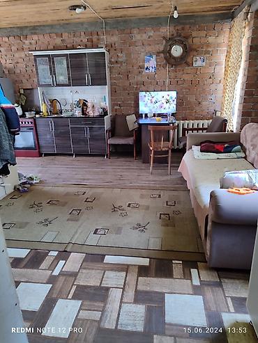 барачный: 3 комнаты, 63 м², 1 этаж — 9