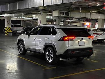 Toyota: Toyota RAV4: 2021 г., 2.5 л, Автомат, Гибрид, Кроссовер — 4