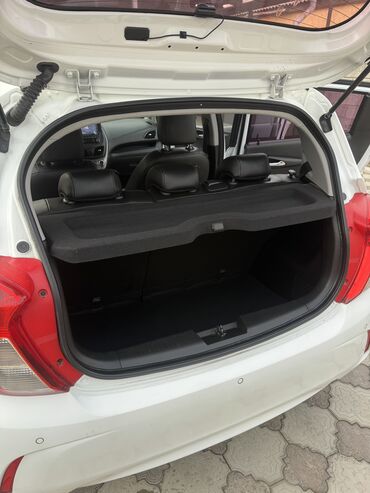 Chevrolet: Chevrolet Spark: 2016 г., 1 л, Вариатор, Бензин, Хэтчбэк — 21