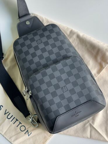 купить кожаный портфель мужской: Барсетка, Louis Vuitton, Материалы: Нукура булгаары, Сыдырмалуу, Колдонулган