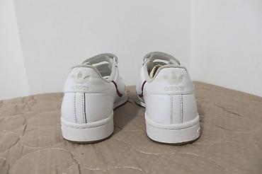 lil solid accessories: ADIDAS br 42 patike bez mana bilo kakve greske, kako vani tako — 4