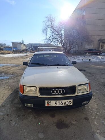 машине: Audi S4: 1993 г., 2.3 л, Механика, Бензин, Седан