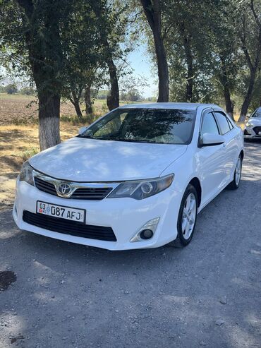 продаю или менаю: Toyota Camry: 2012 г., 2.5 л, Автомат, Гибрид, Седан