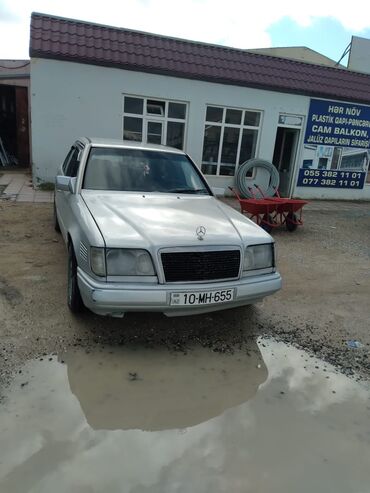 mercedes 4 göz turbo az: Mercedes-Benz 250: 2.5 l | 1995 il Sedan