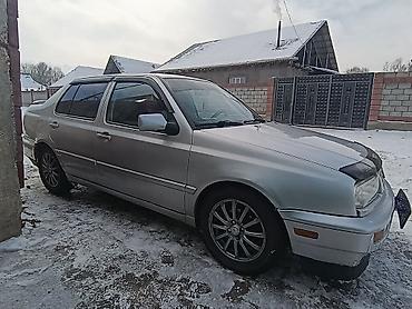 Volkswagen: Volkswagen Vento: 1999 г., 2 л, Механика, Бензин, Седан — 3