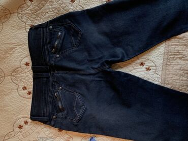 джинсы размер xs: Прямые, Средняя талия, На маленький рост