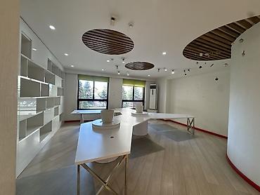klinika satilir: Аренда офисов, 224 м², В жилом комплексе, С оборудованием — 7