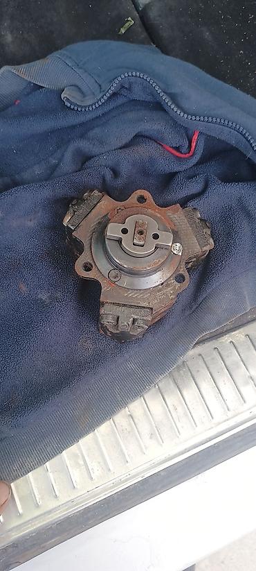 mersedes motor: Məhsul: Bosch yüksək təzyiqli yanacaq nasosu Məlumat: - İstehsalçı — 2