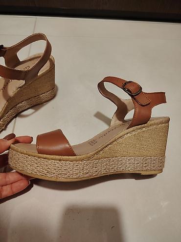 ugg sport vision: Kožne ženske sandale na punu petu – Gaia Verdi - Model: Gaia Verdi - — 10