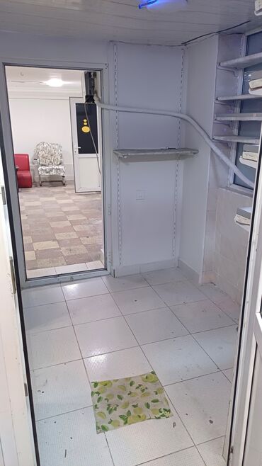 купить коммерческую недвижимость: Bakıxanov, Sülh 1A-da yerləşir. Kapital Banka, Aygün Mall'a Və Heydər