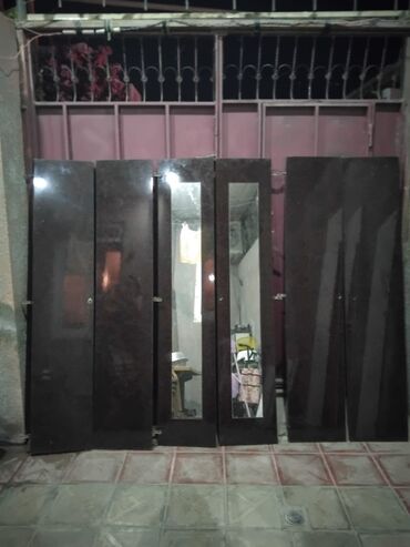 Asılqanlar: Yeni, Açılan, 6 qapı Qarderob, paltar dolabı