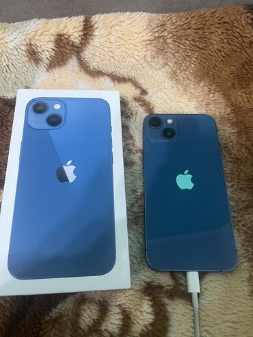 Apple iPhone: IPhone 13, Б/у, 256 ГБ, Blue Titanium, Зарядное устройство, Защитное стекло, Чехол