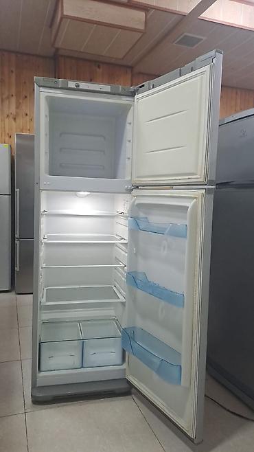 İki qapılı məişət soyuducusu Xüsusiyyətlər: - Yuxarıda dondurucu