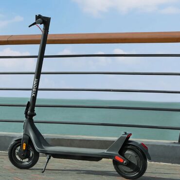 skuter oturacaglı: - Xiaomi Electric Scooter 4 Gen 2, 50 sm3, 2024 il, 40 km