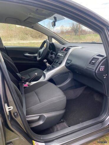 Toyota: Toyota Auris: 1.4 l. | 2010 έ. Χάτσμπακ — 8
