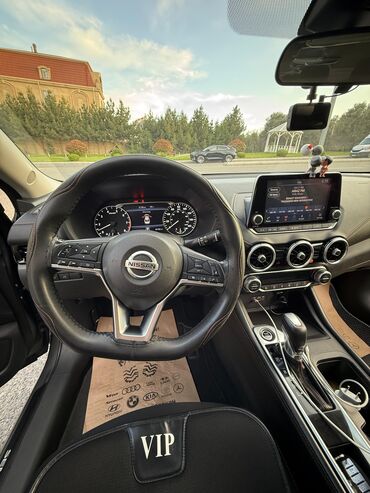 запчасти на ниссан ванетте: Nissan markalı avtomobilin salonu, rahat sürücülük təcrübəsi üçün