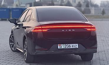 GAC: Gac Aion S Plus Год: 2022 Цвет: черный на черном Комплектация — 10