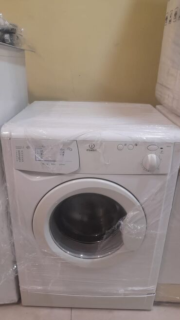 paltaryuyan ehtiyat hisseleri: Indesit önyükləməli paltaryuyan maşın - Ön yükləmə, klassik ağ korpus
