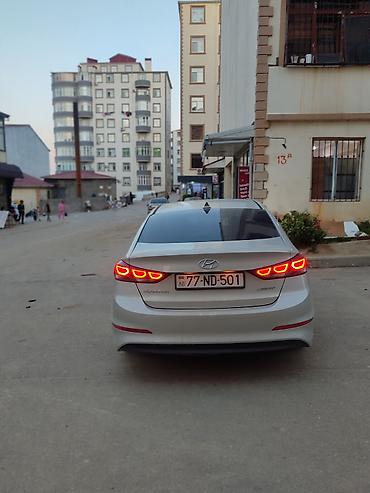 elantra 2017 gls: Hyundai Elantra: 2 l | Sedan — 4