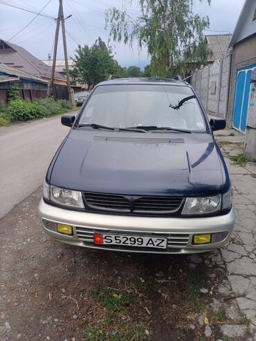 гири euro classic: Mitsubishi Space Wagon: 1995 г., 2 л, Механика, Бензин, Минивэн