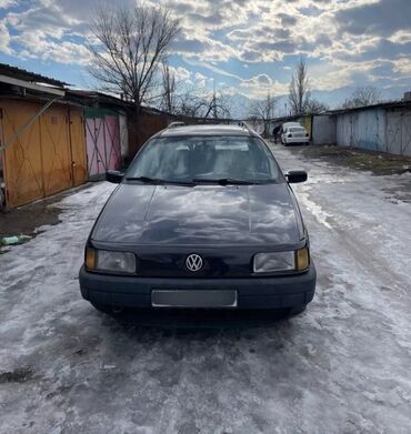 прожектор авто: Volkswagen Passat: 1991 г., 1.8 л, Механика, Бензин, Универсал