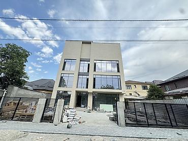 ахунбаева 1902: Сдаю The entire office: 520 м², В бизнес центре, С ремонтом — 1