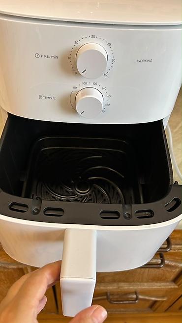mini sok çəkən: Xiaomi Air Fryer Essential 6L. Yeni kimi; bir dəfə istifadə olunub — 2