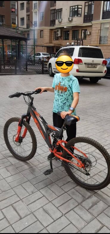 детский трёх колёсный велосипед: Состояние отличное 10 -14 лет