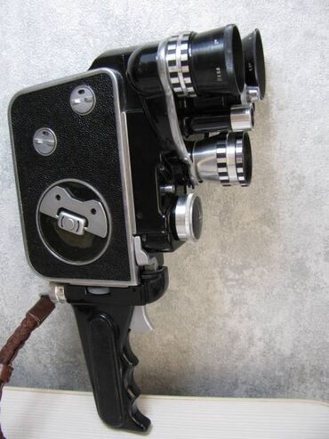 Видеокамеры: Продаю советскую, рабочую, красивую, винтажную кинокамеру "Нева" 1963 — 6