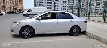 şüşə: Toyota Corolla sedan - Kuzov: gümüşü rəng, 4 qapı - Nömrə: 77-HF-471 — 4