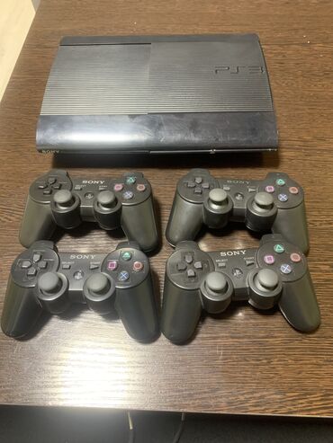PS3 (Sony PlayStation 3): Продаю PlayStation 3 super slim 500gb привозная,прошитая обслужена