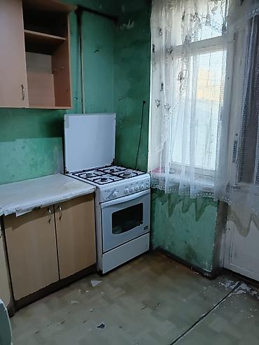 bakixanovda ev: Bakixanov qes Aygun moll yaxin 1 otaq bina evi 5/4 ewyali kiraye — 5