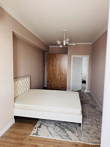 юг 2: 3 комнаты, 94 м², Юг-2 мкр Элитка, 15 этаж — 8