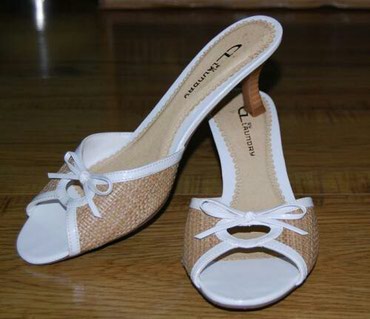 белая обувь: Туфли түсү - Ак