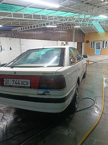 e klass: Mazda 626: 1990 г., 2 л, Седан — 4