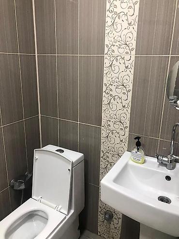 yevlax iş: Bakı, M.Ə. Rəsulzadə qəs., 3 otaqlı, Köhnə tikili, m. Azadlıq Prospekti, 57 kv. m — 9