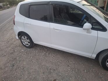 диск на гольф: Honda Fit: 2002 г., 1.3 л, Автоматические, Бензин, Хэтчбэк