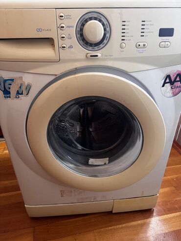 Paltaryuyan maşınlar: Paltaryuyan maşın Beko, 10 kq-dan çox, Təmirə ehtiyacı var, Ünvandan götürmə