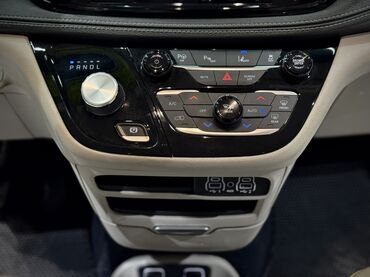 Chrysler: Chrysler Pacifica: 2021 г., 3.6 л, Автомат, Гибрид, Минивэн — 14