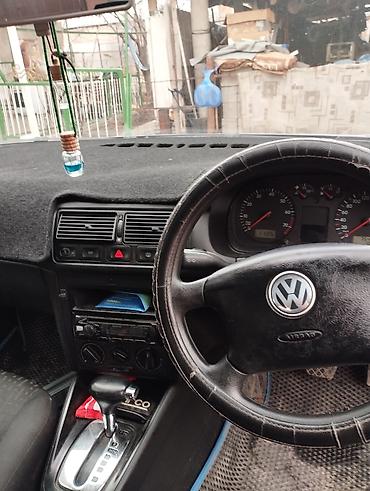 Унаа сатуу: Volkswagen Golf V: 2003 г., 1.6 л, Автомат, Бензин, Хетчбек — 1