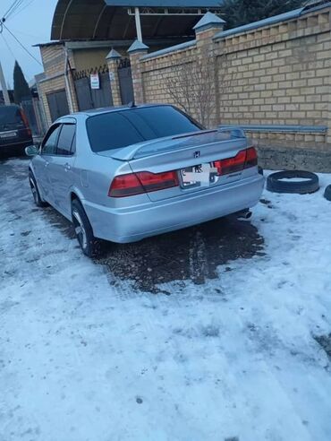 Honda: Honda Accord: 2001 г., 2 л, Автомат, Бензин, Седан