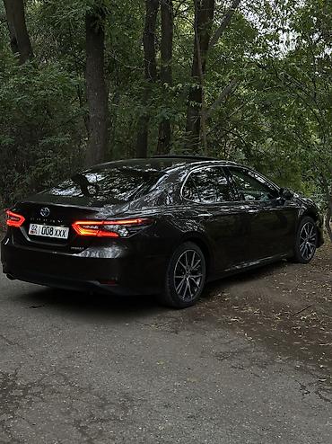 Toyota: Toyota Camry: 2021 г., Гибрид — 9