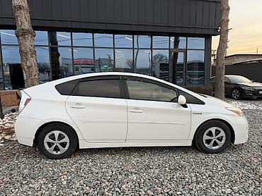 Toyota: Toyota Prius: 2012 г., 1.8 л, Вариатор, Гибрид, Хэтчбэк — 6