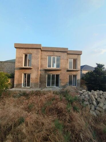 Bağ evlərinin satışı: Bakı, 4200 kv. m, 4 otaqlı, Su