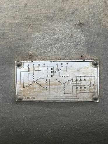 Generatorlar: GENERATOR satılır ( 3 silindrli 65 kva ). Çexoslovakiya — 13